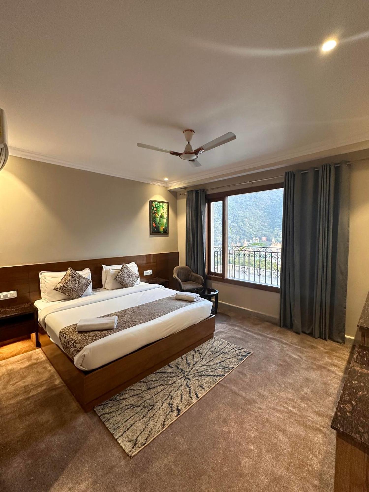 Highlands Hotel Rishikesh Exterior photo